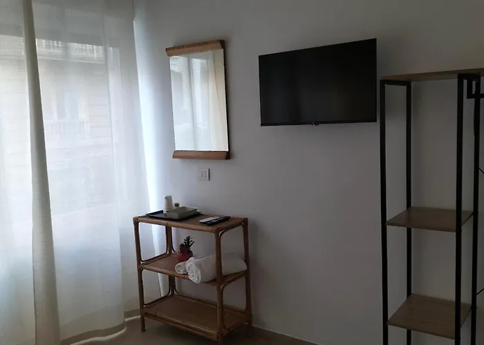 Al Teatro Casa de hóspedes 3*