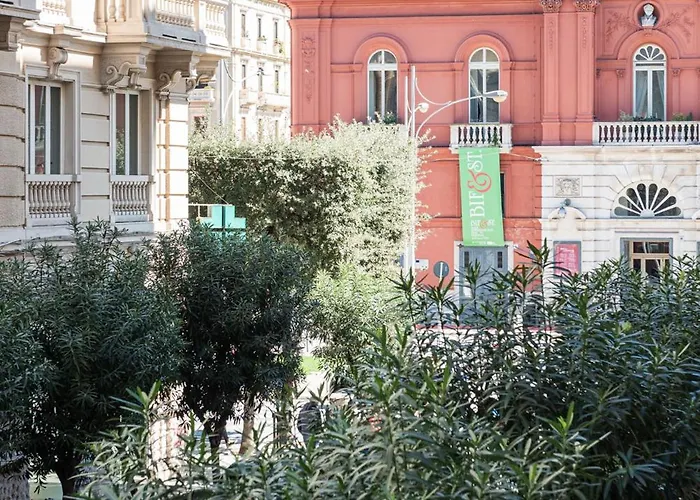 Al Teatro Casa de hóspedes 3*