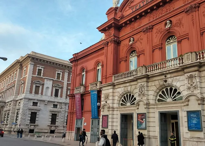 Al Teatro Bari